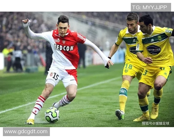 如何通过有趣的方式让女友认识足球明星并激发她对足球的兴趣 如何通过有趣的方式让女友认识足球明星并激发她对足球的兴趣