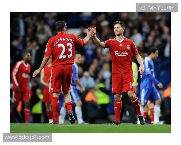 足球界零号球星的传奇之路与历史地位解析 足球界零号球星的传奇之路与历史地位解析