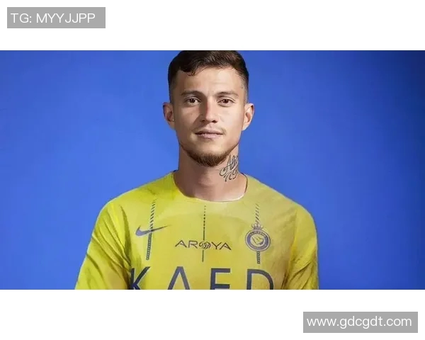 沙特足球联赛明星球员介绍及其在国际舞台上的影响力分析 沙特足球联赛明星球员介绍及其在国际舞台上的影响力分析