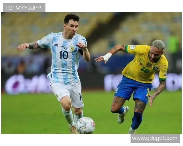 足球传奇与古诗词的碰撞：从梅西到齐达内，球场英豪与诗意人生的融合